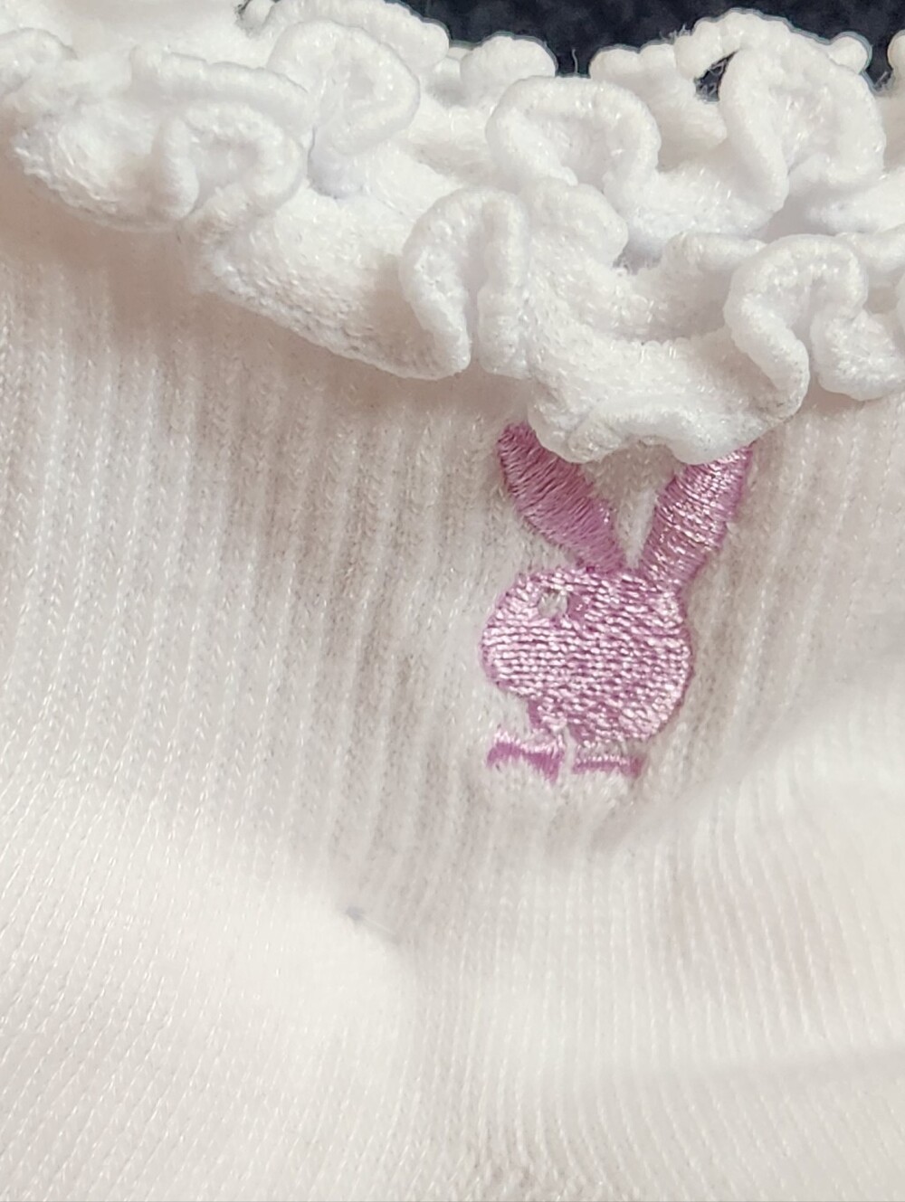 PLAYBOY 6-pair Ruffle Quarter Socks - Picture 5 of 10
